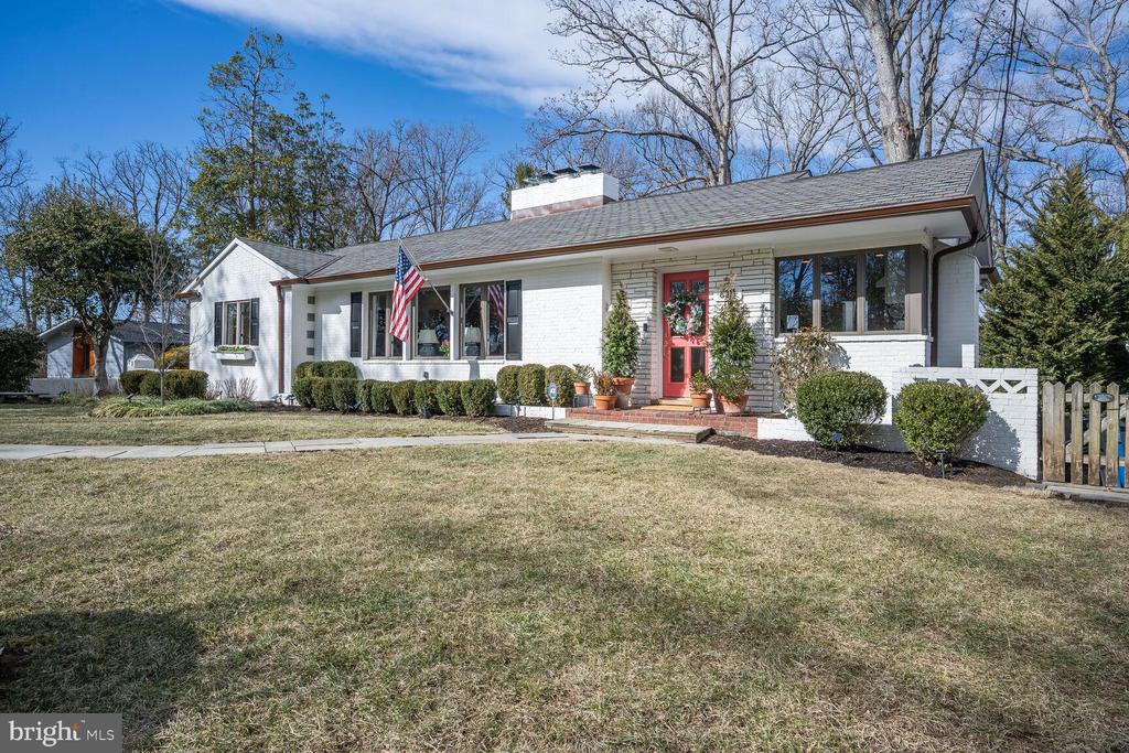6211 POE ROAD