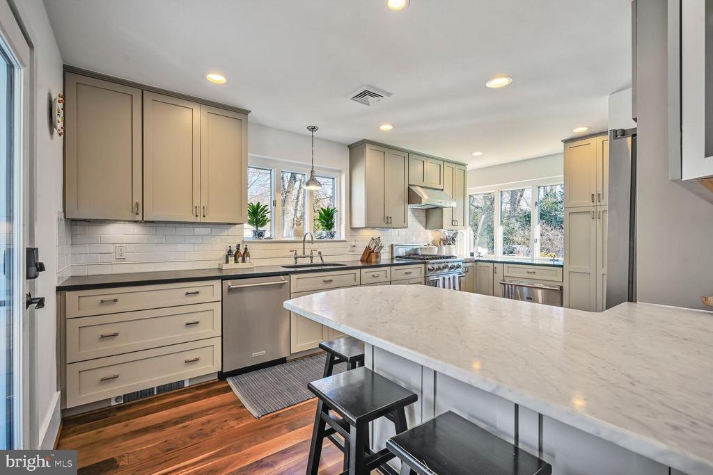 6211 POE ROAD