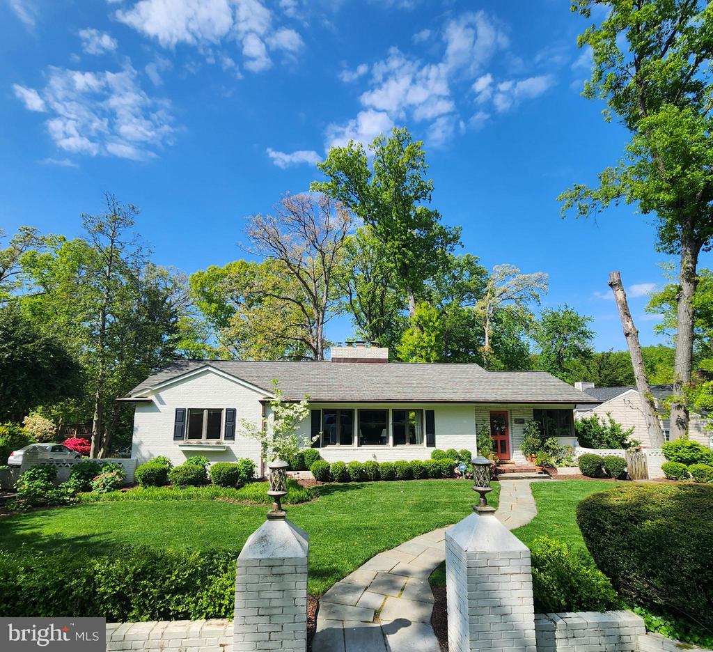 6211 POE ROAD