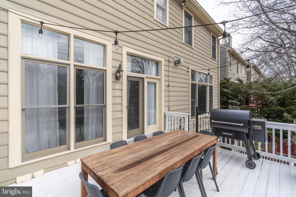 7922 TURNCREST