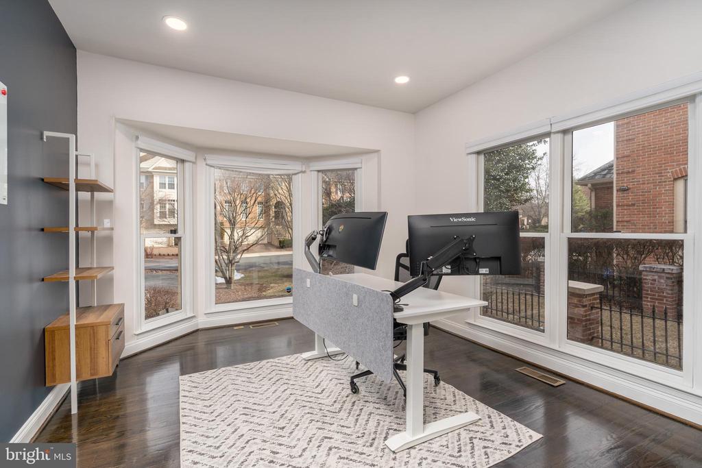 7922 TURNCREST