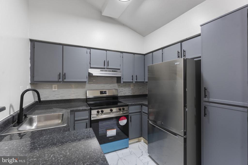 18502 BOYSENBERRY DRIVE 160-78