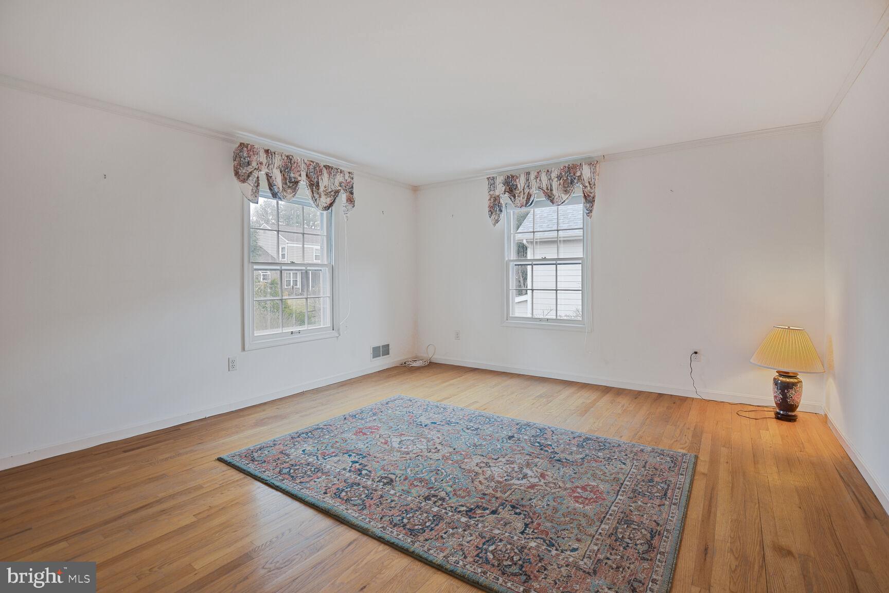 8908 FALLS CHAPEL WAY