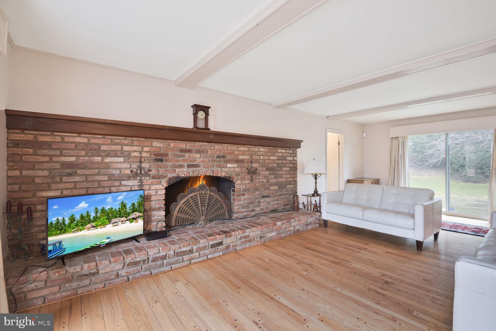 8908 FALLS CHAPEL WAY