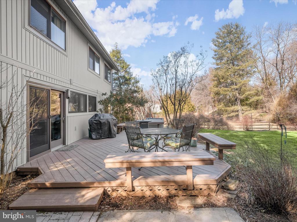 11605 HAPPY CHOICE LANE