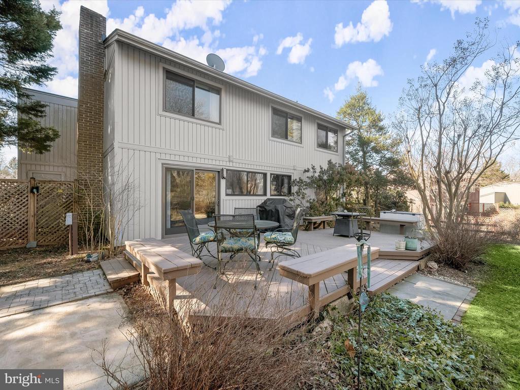 11605 HAPPY CHOICE LANE