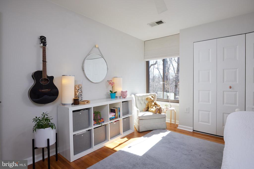 10913 DEBORAH DRIVE