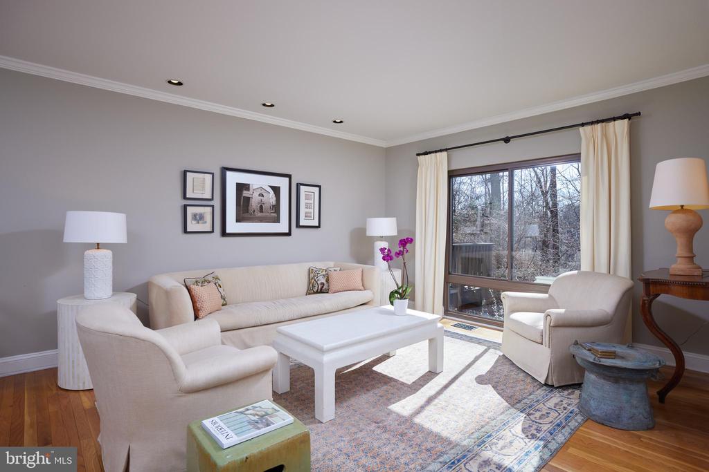10913 DEBORAH DRIVE