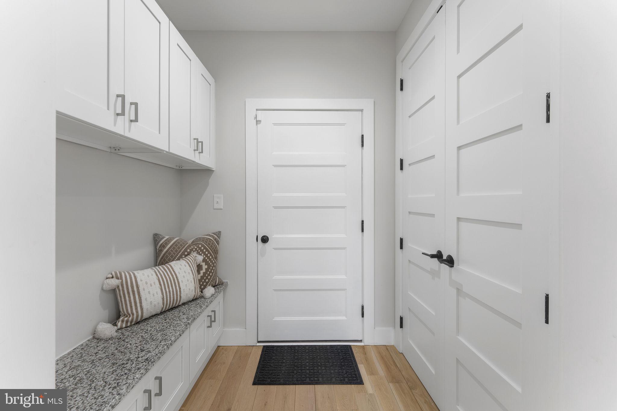 10601 GREENACRES DRIVE