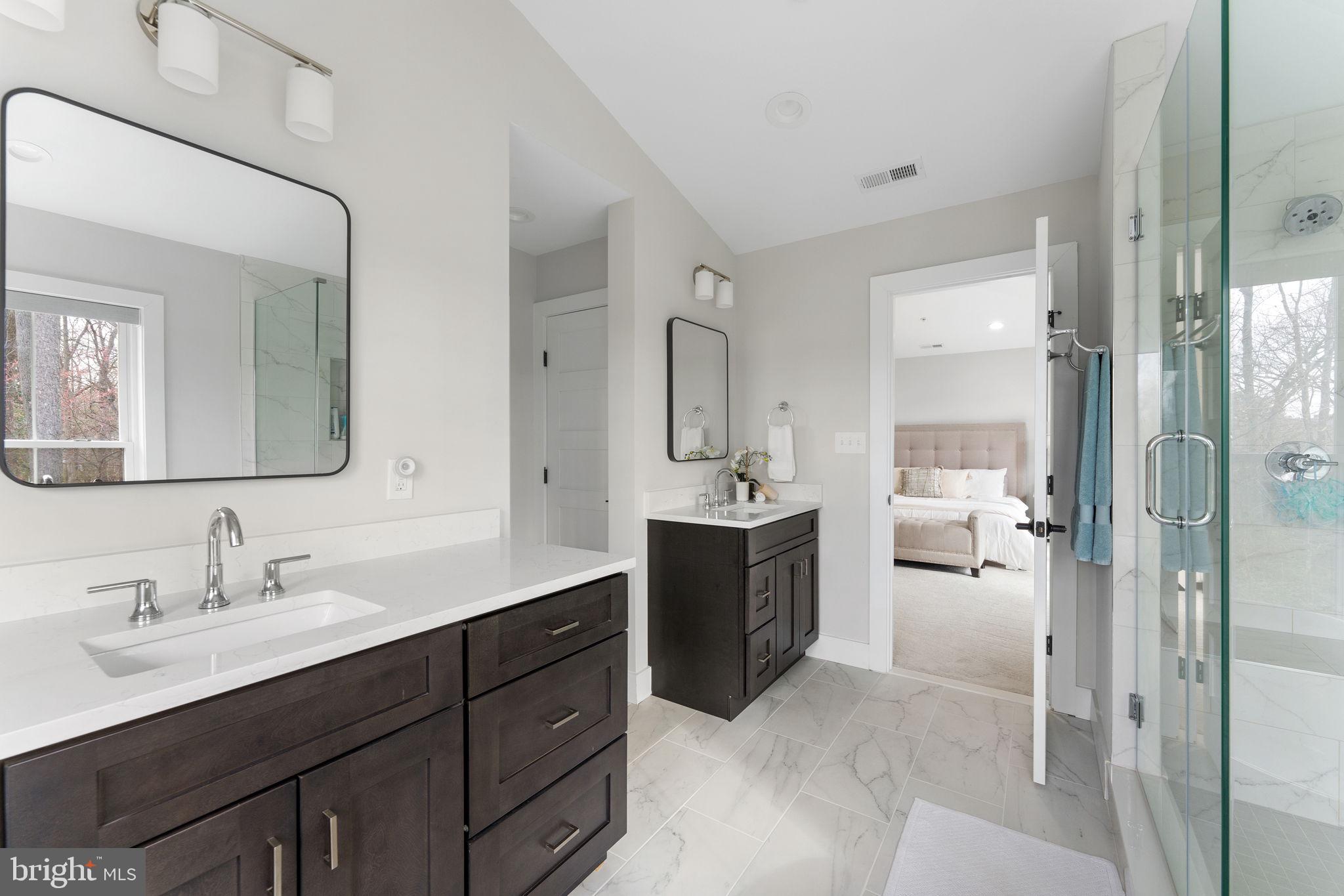 10601 GREENACRES DRIVE