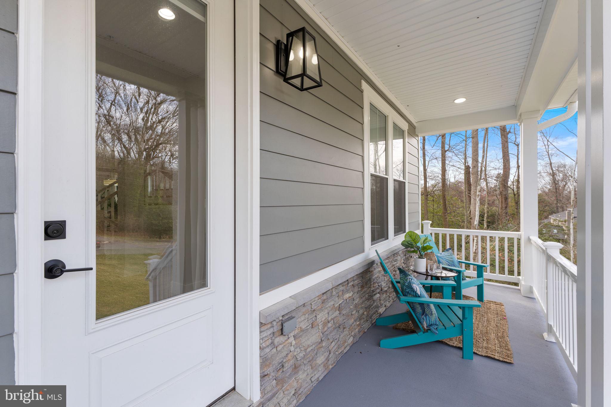 10601 GREENACRES DRIVE