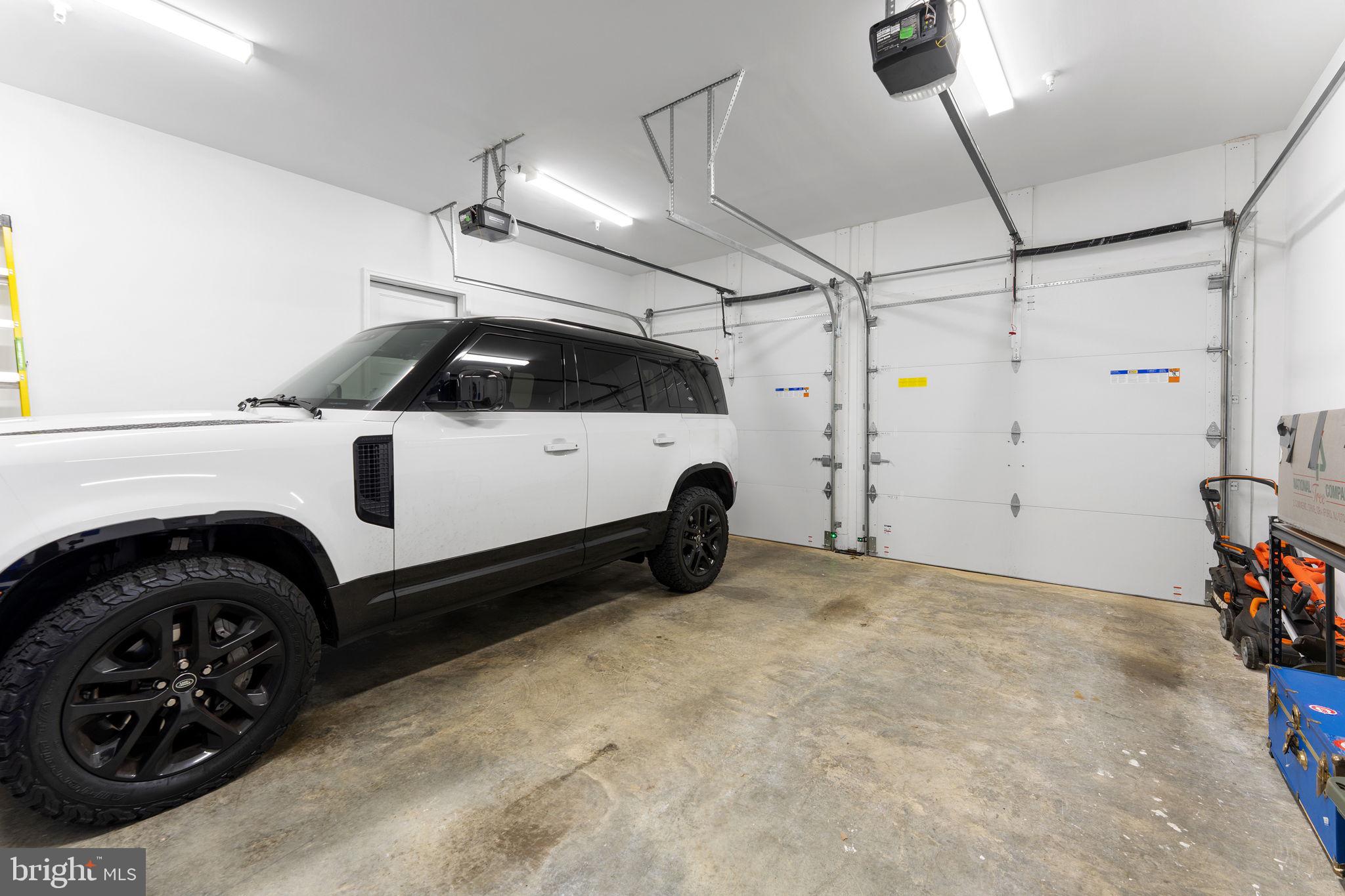 10601 GREENACRES DRIVE