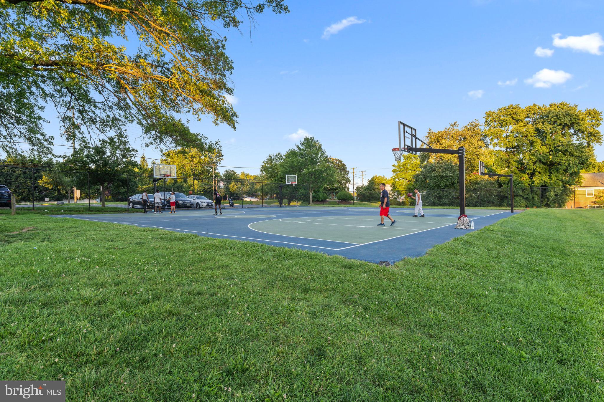 10601 GREENACRES DRIVE