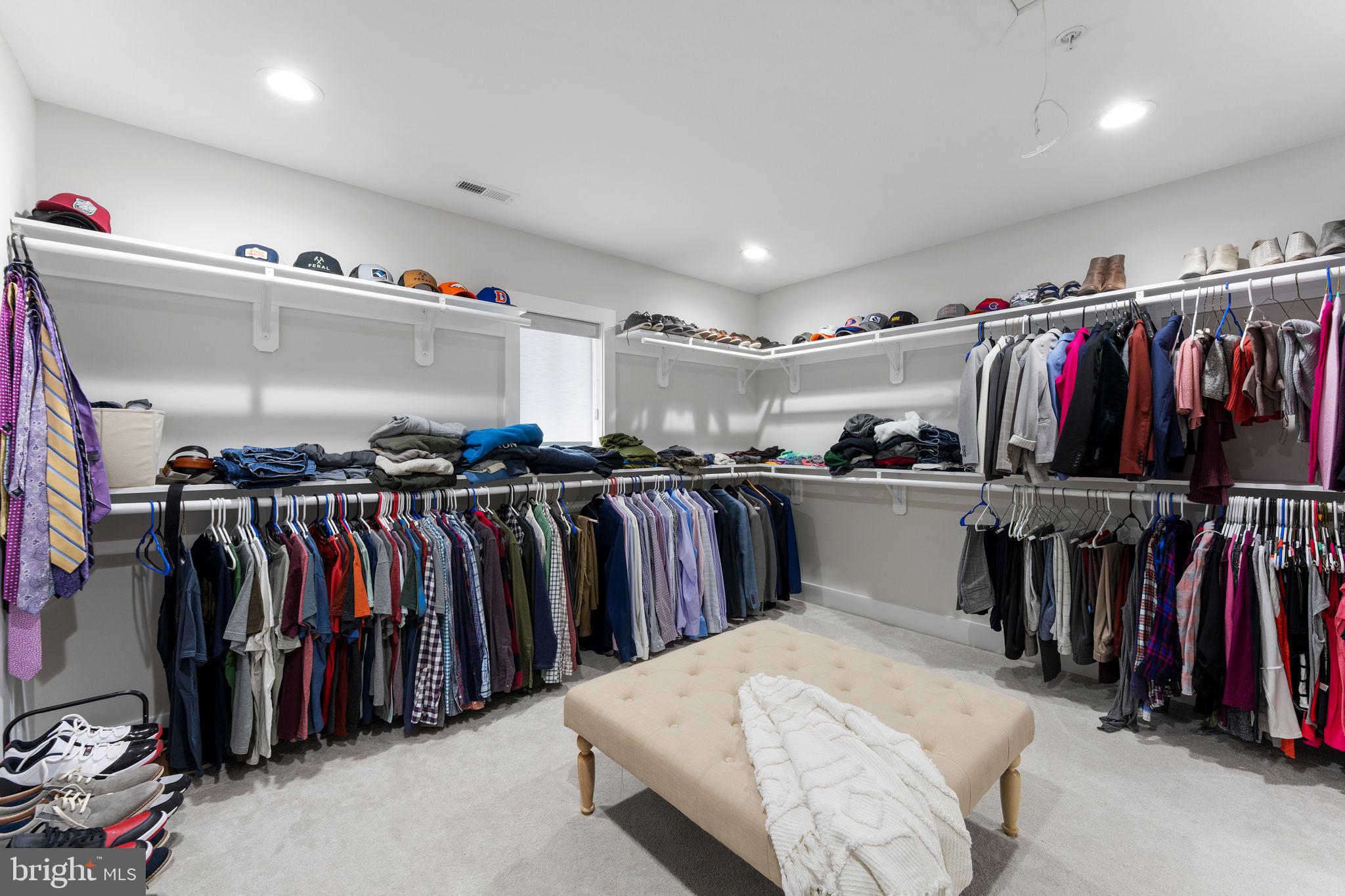 10601 GREENACRES DRIVE