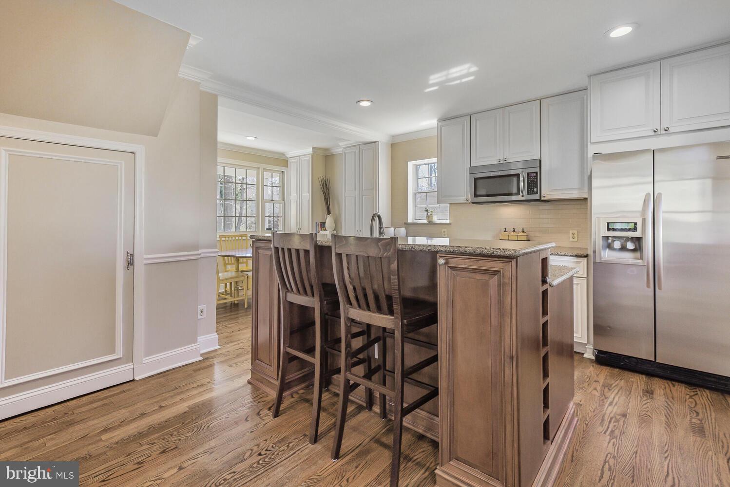 8206 HAMPDEN LANE