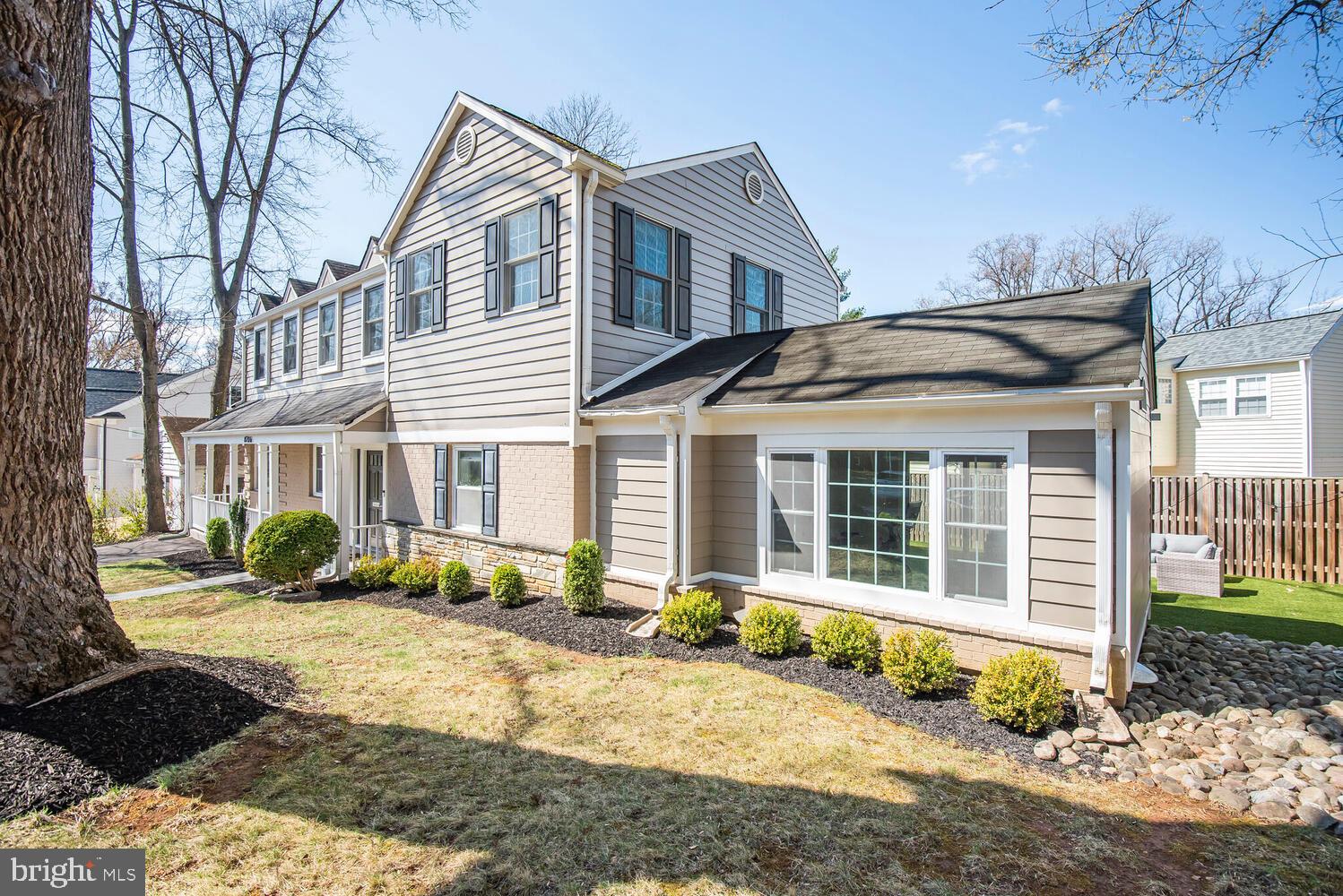 8206 HAMPDEN LANE