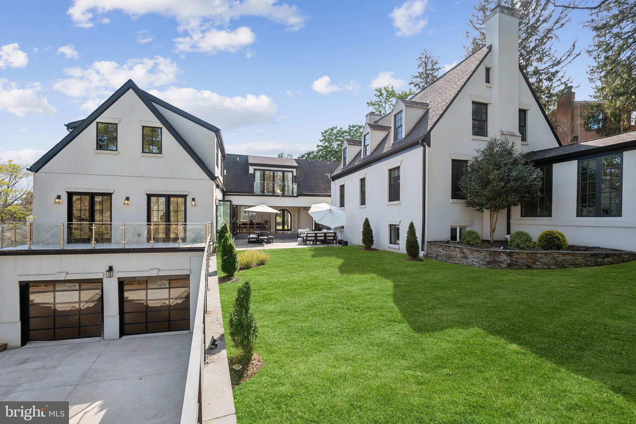 3203 FARMINGTON DRIVE