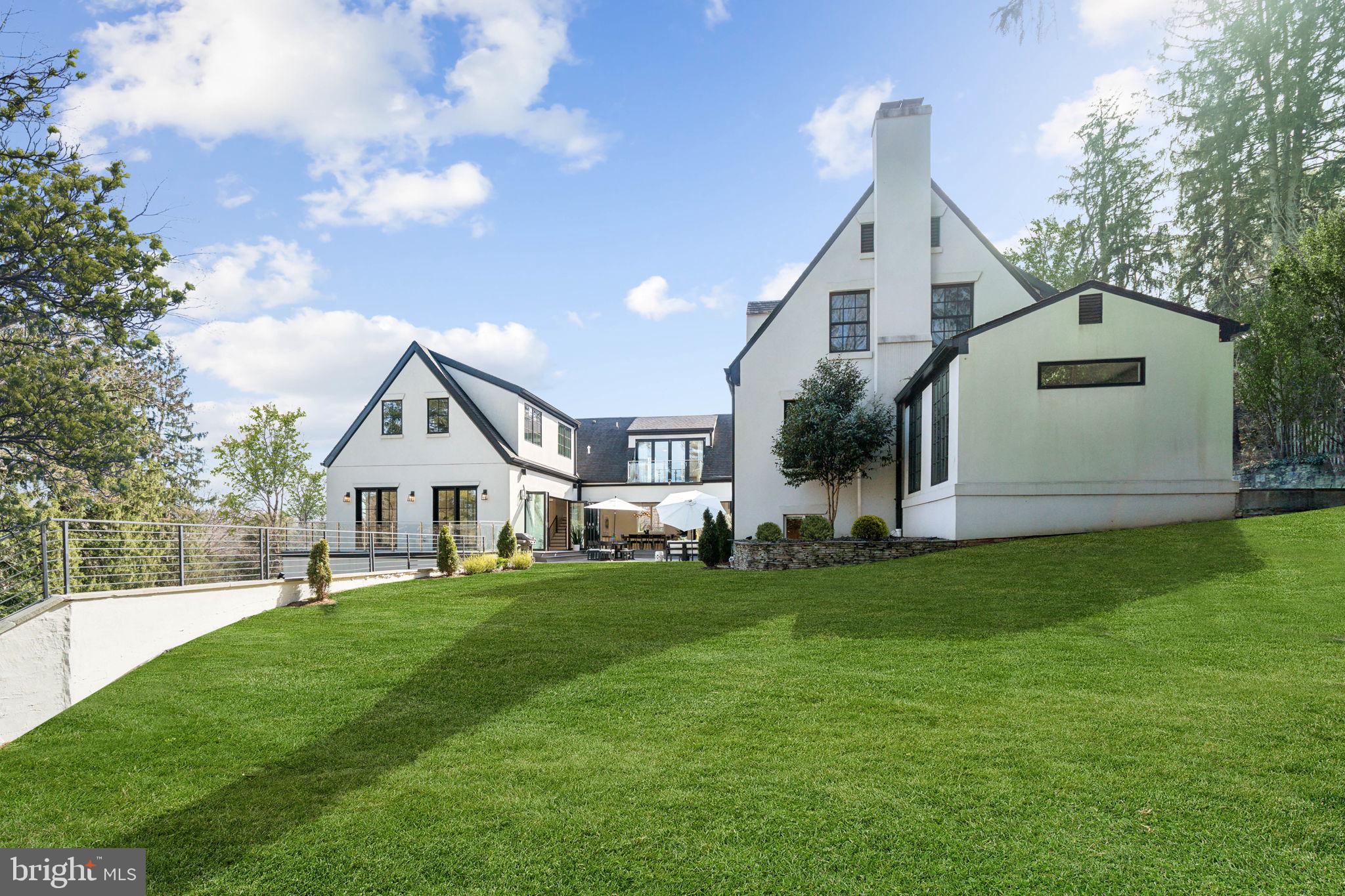 3203 FARMINGTON DRIVE