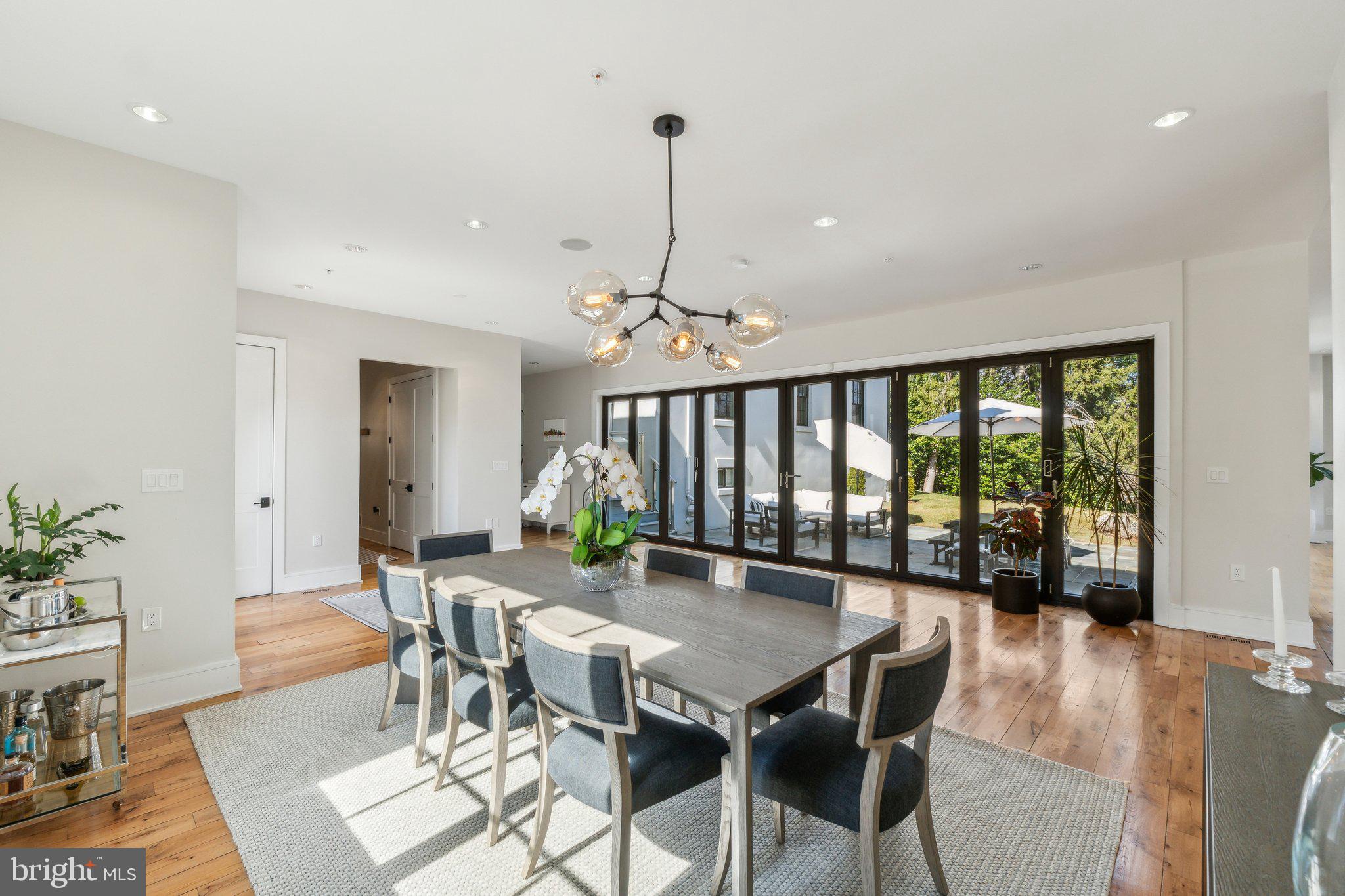 3203 FARMINGTON DRIVE