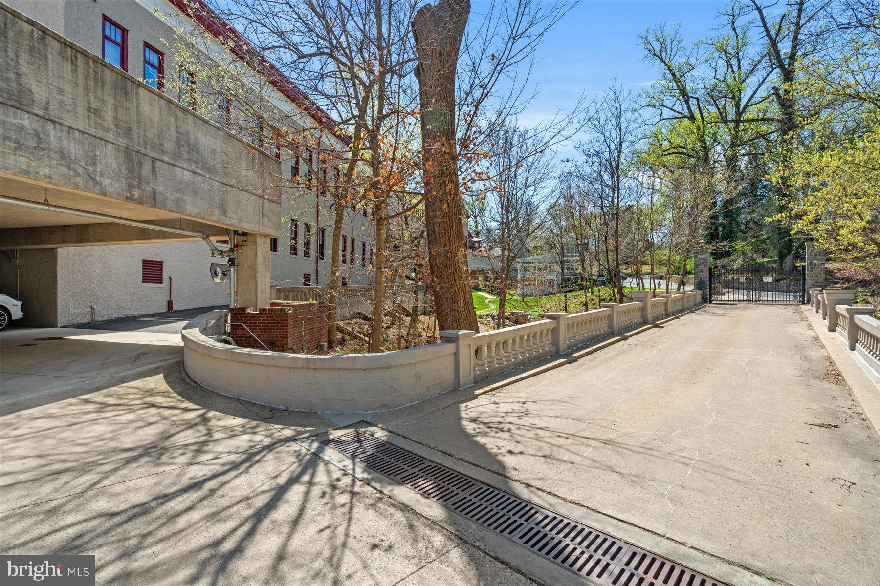 9610 DEWITT DRIVE SH307