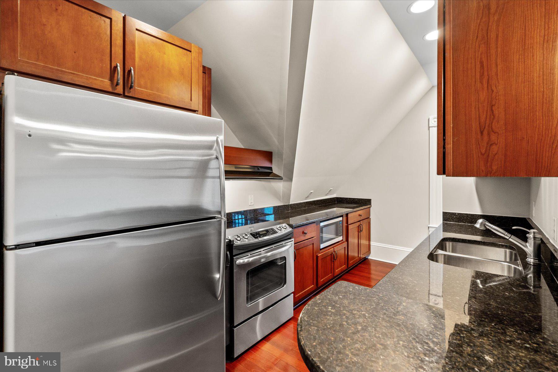 9610 DEWITT DRIVE SH307