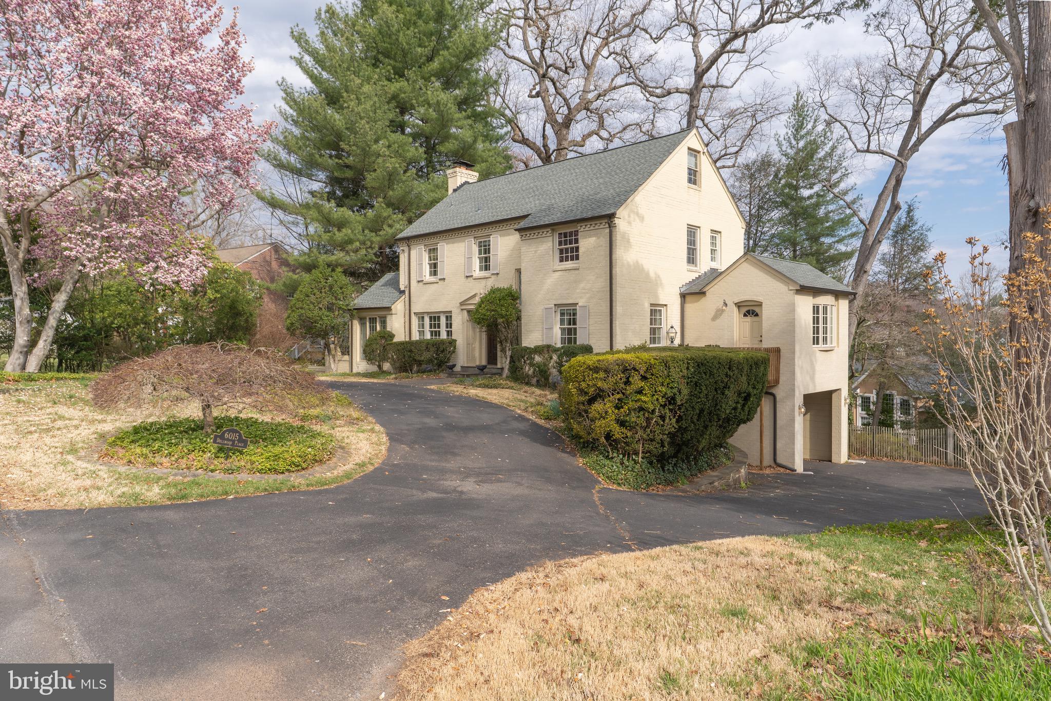 6015 DELLWOOD PLACE