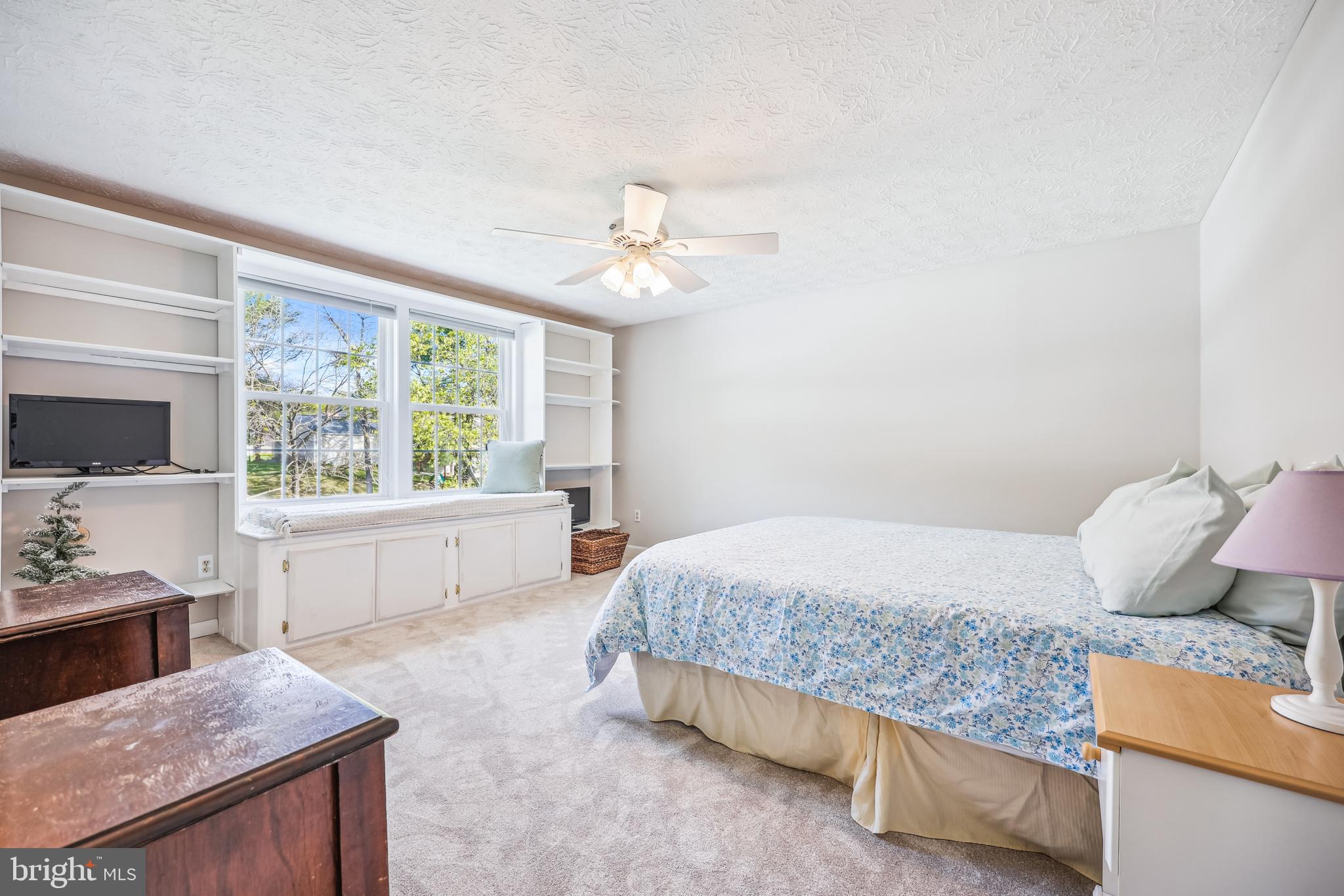 13833 CASTLE CLIFF WAY