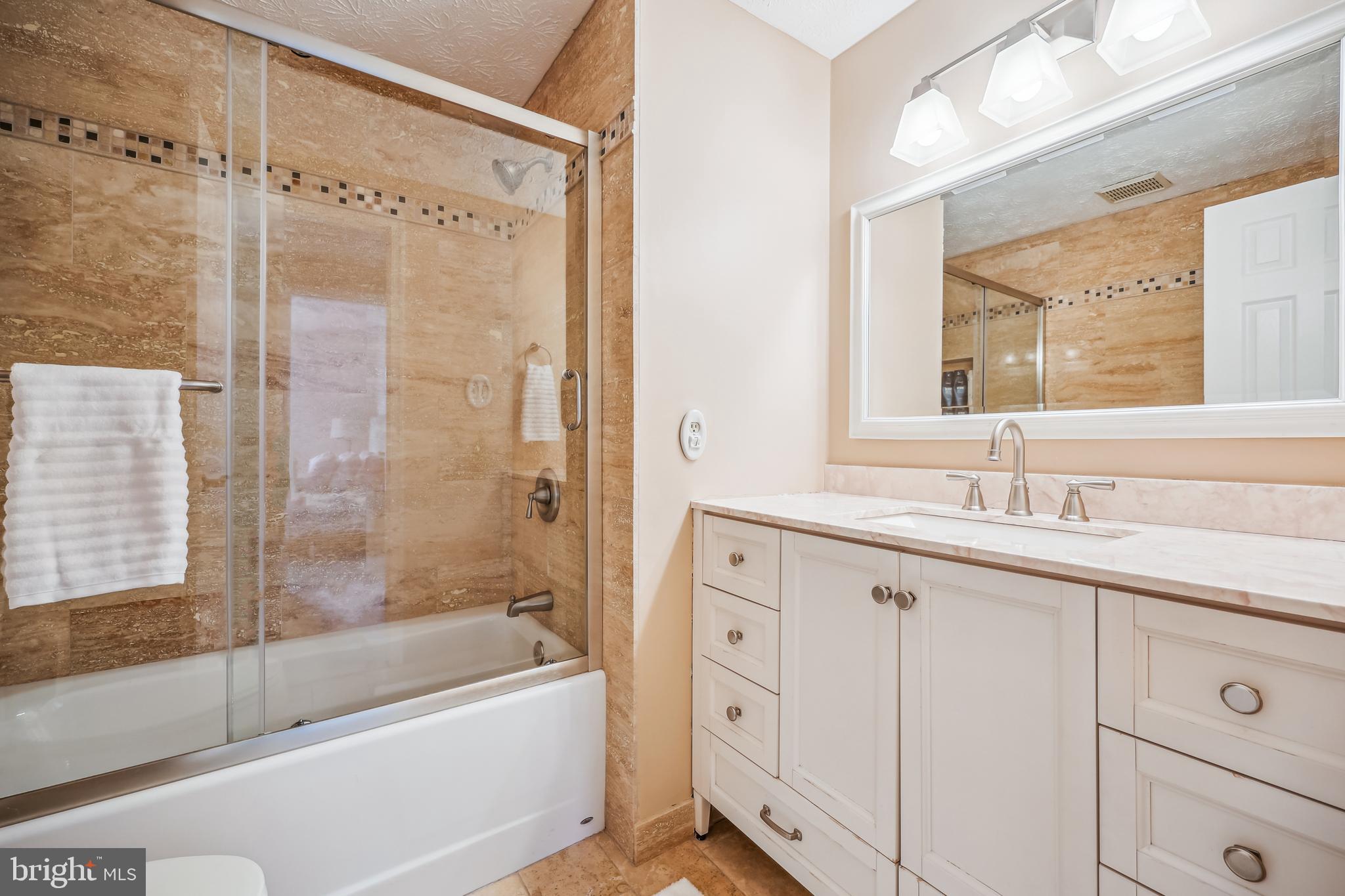 13833 CASTLE CLIFF WAY