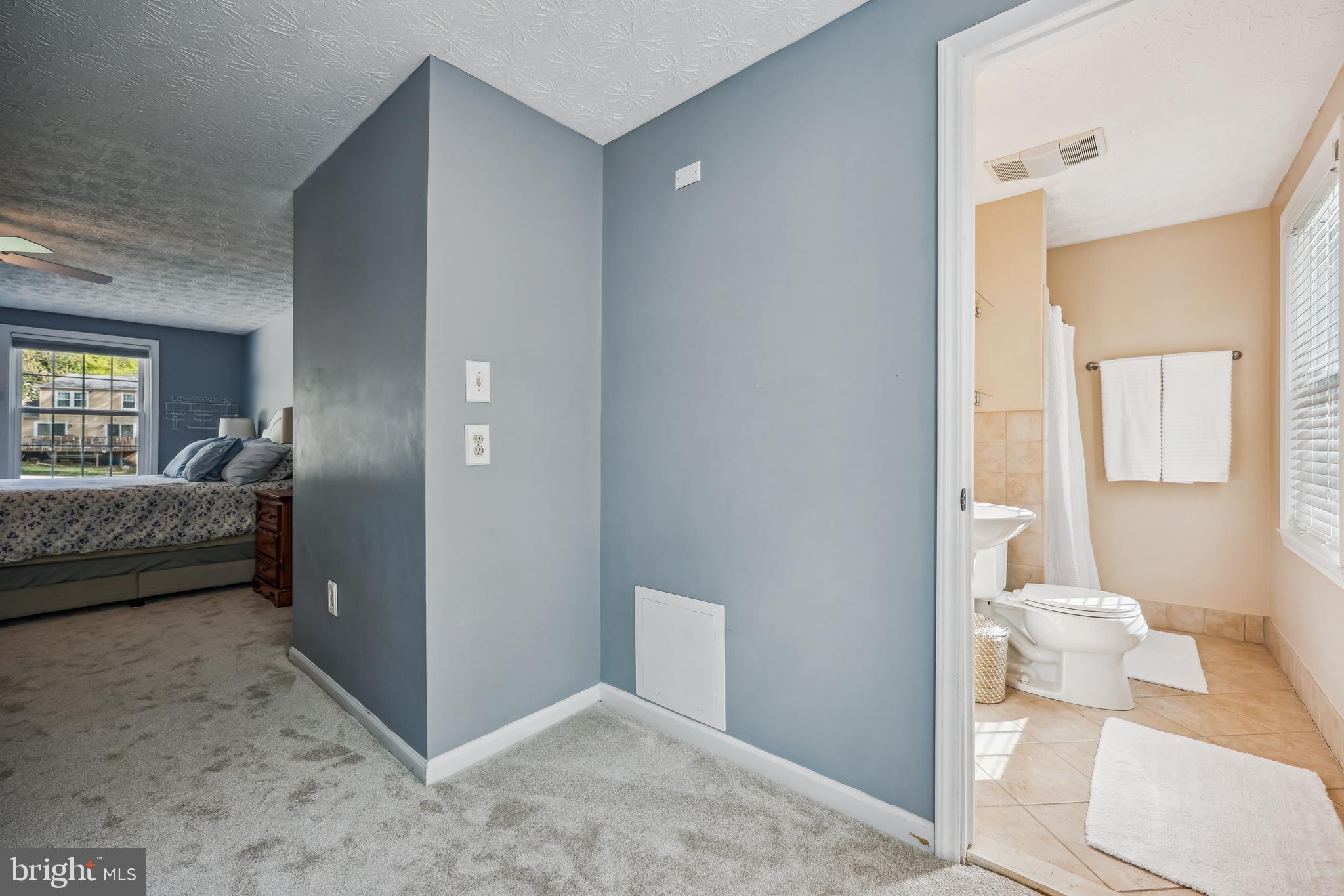 13833 CASTLE CLIFF WAY