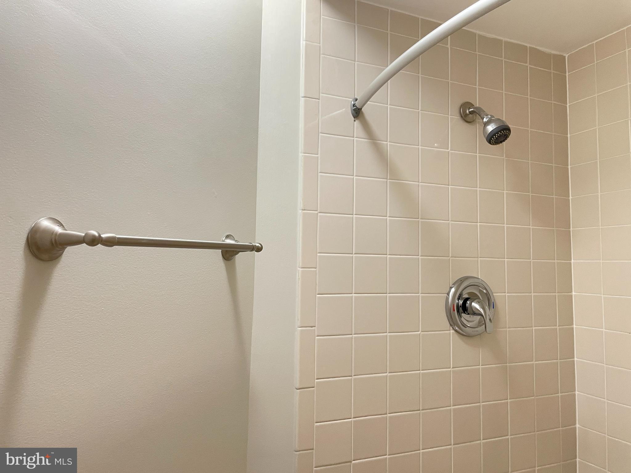 5804 INMAN PARK CIRCLE 1015 (160)