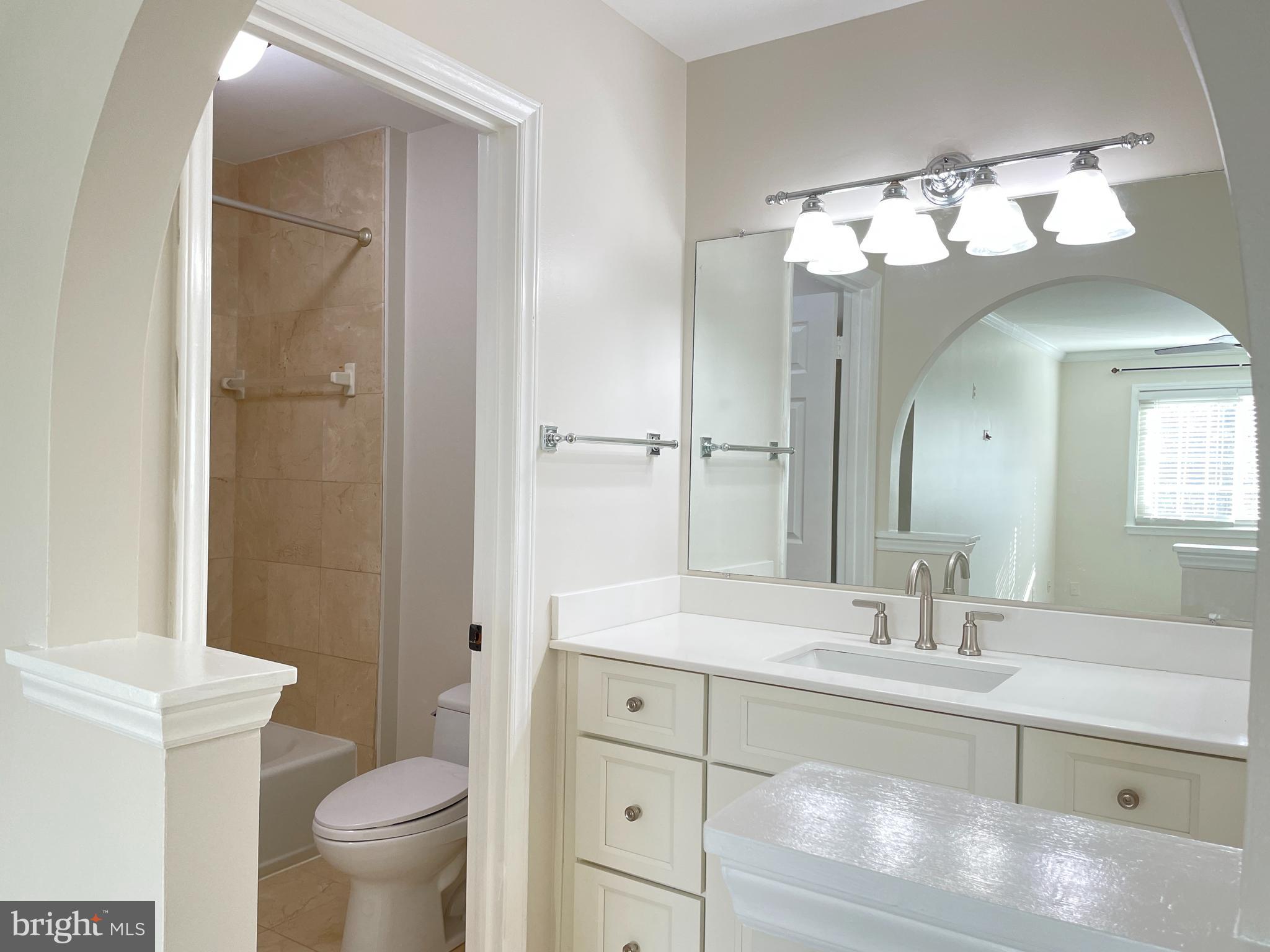 5804 INMAN PARK CIRCLE 1015 (160)