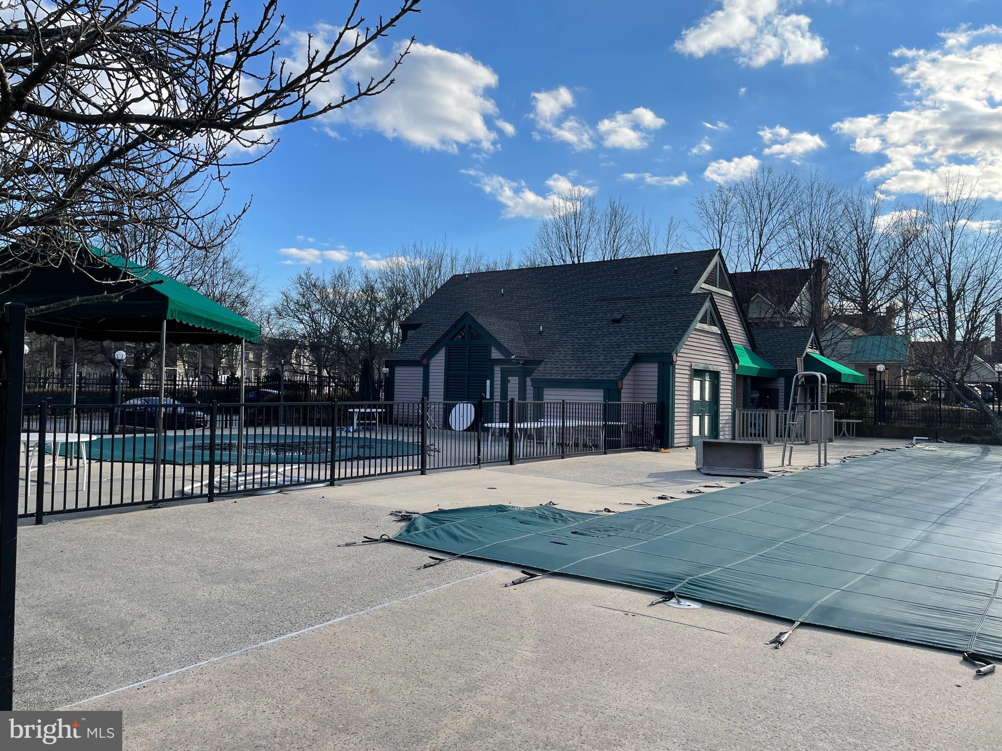 5804 INMAN PARK CIRCLE 1015 (160)