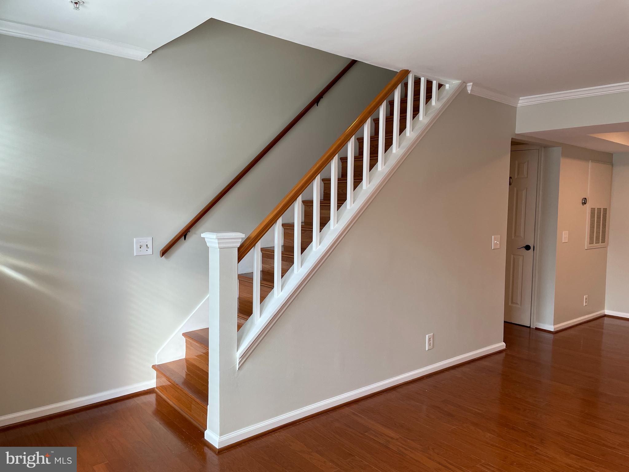 5804 INMAN PARK CIRCLE 1015 (160)