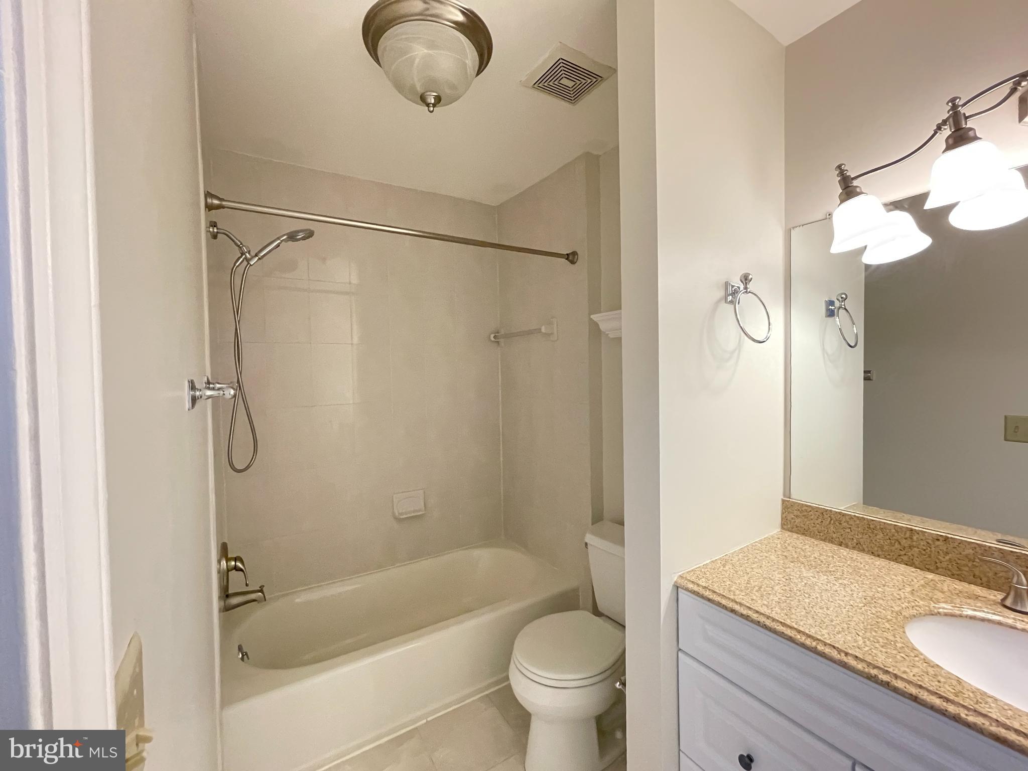 5804 INMAN PARK CIRCLE 1015 (160)