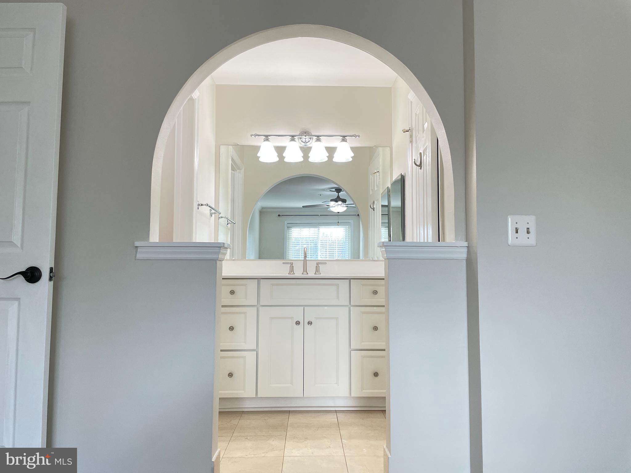 5804 INMAN PARK CIRCLE 1015 (160)