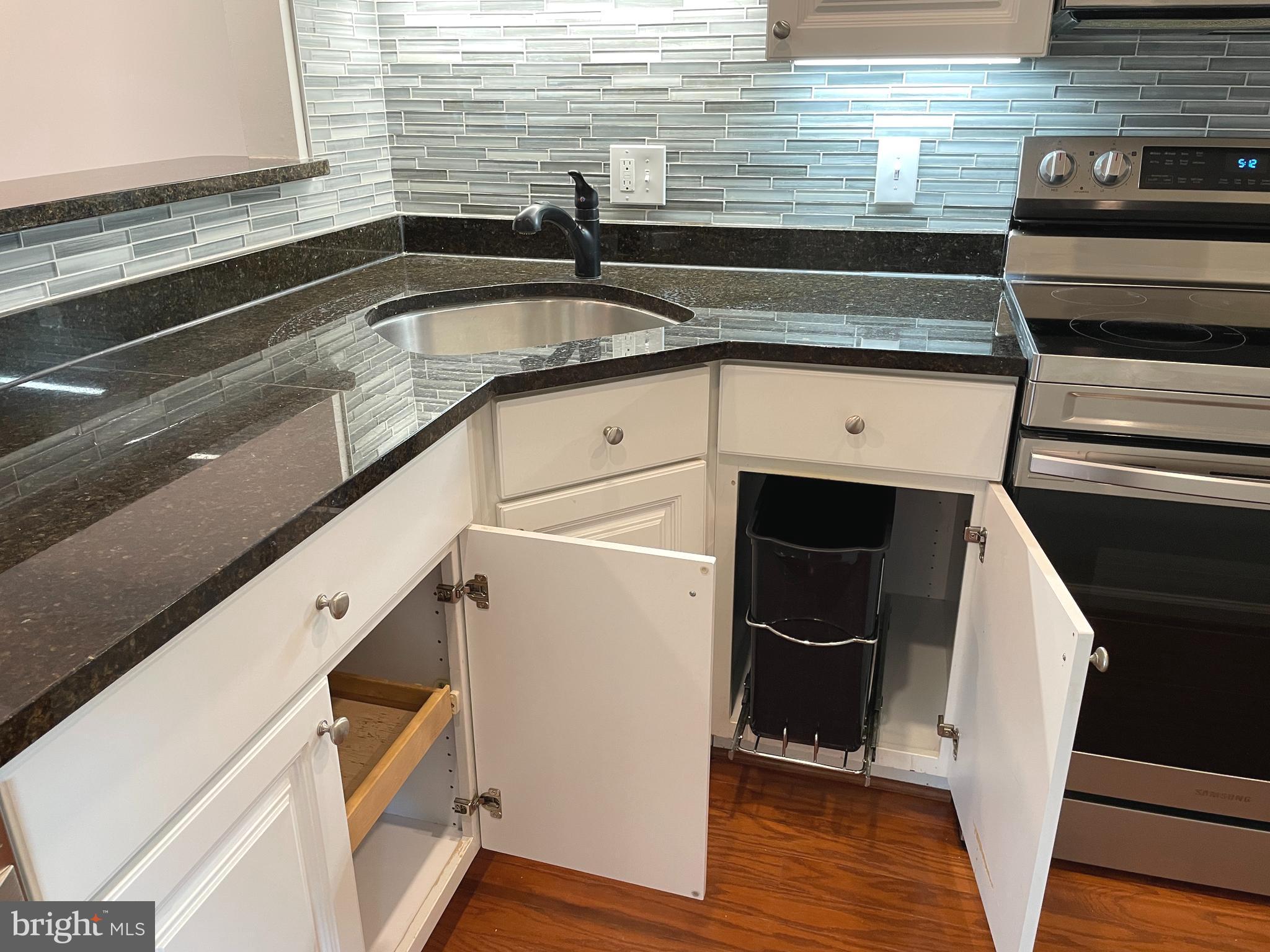 5804 INMAN PARK CIRCLE 1015 (160)