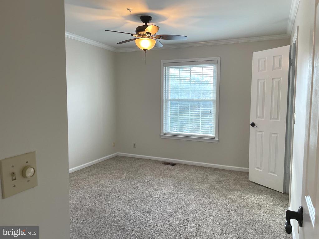 5804 INMAN PARK CIRCLE 1015 (160)
