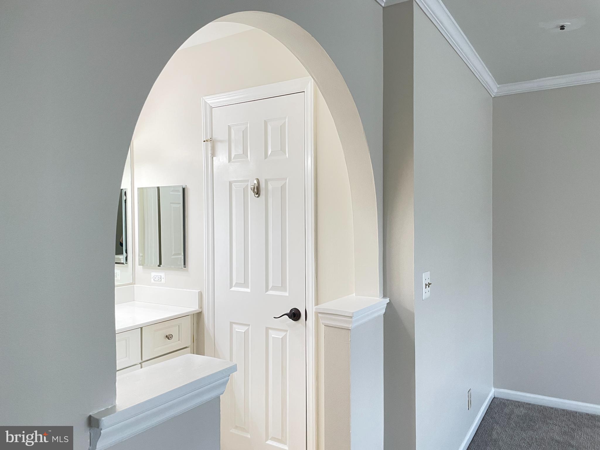 5804 INMAN PARK CIRCLE 1015 (160)