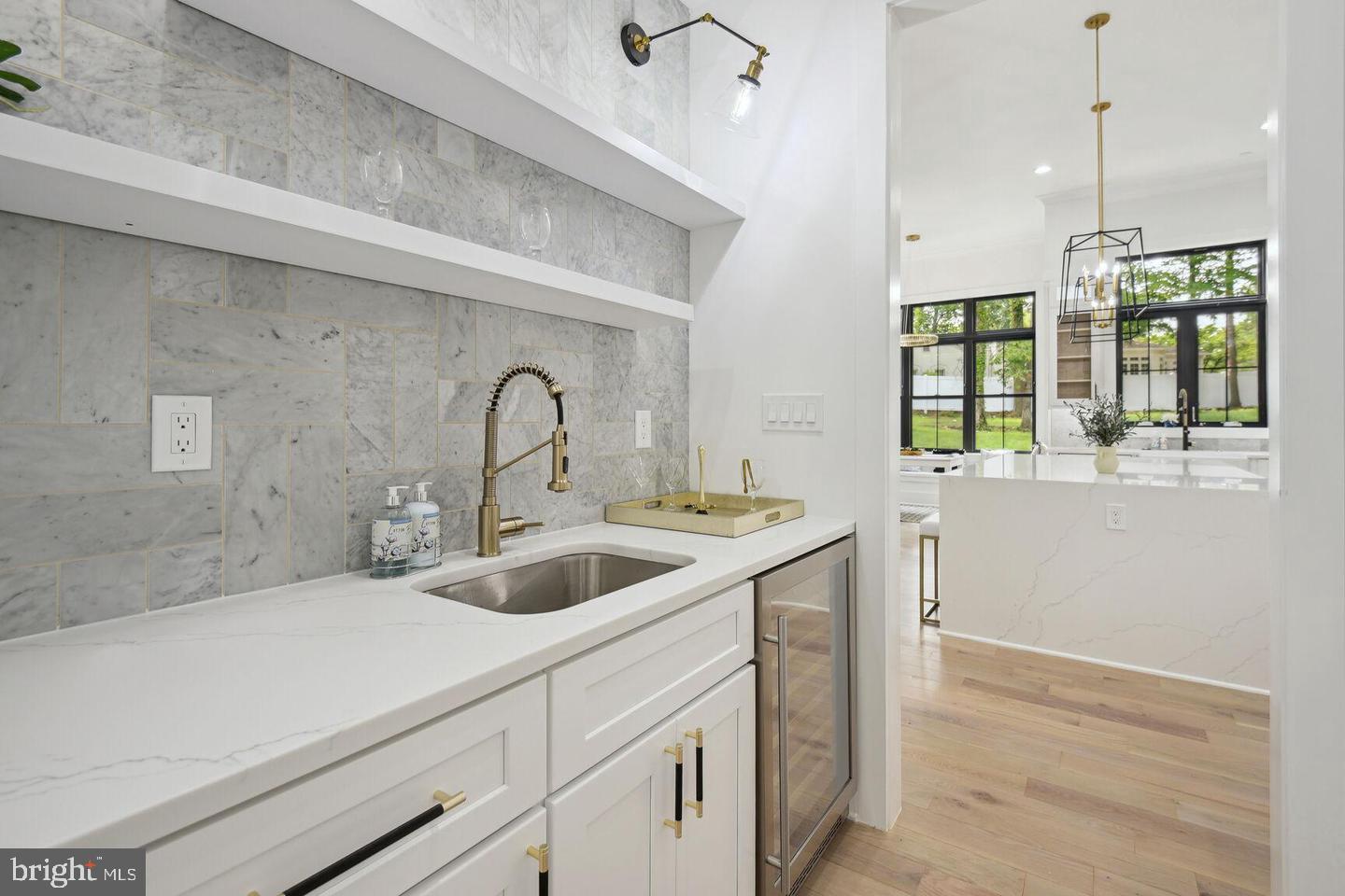 9210 MARSEILLE DRIVE