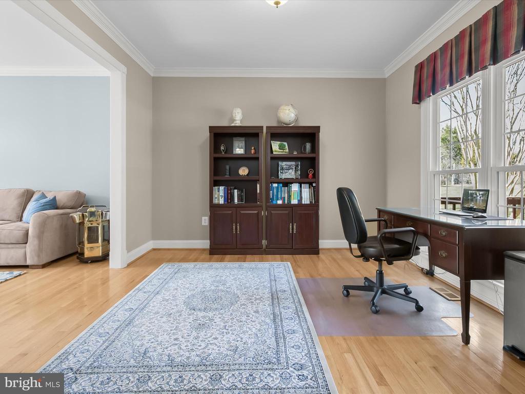 12801 TALLEY LANE