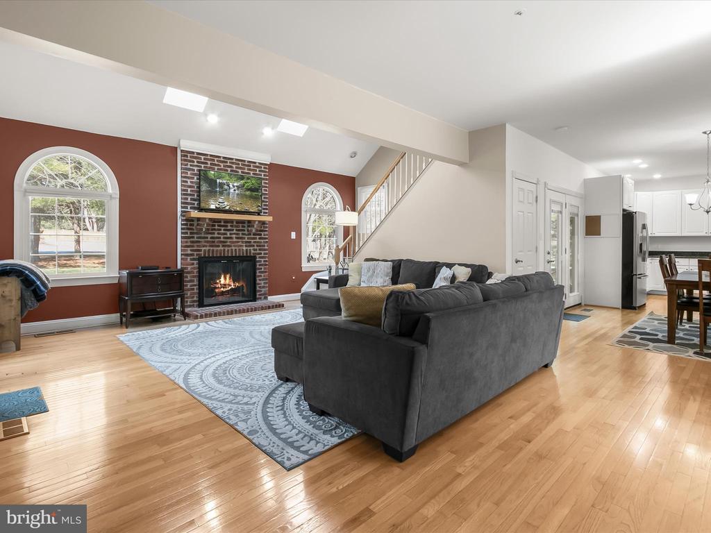 12801 TALLEY LANE