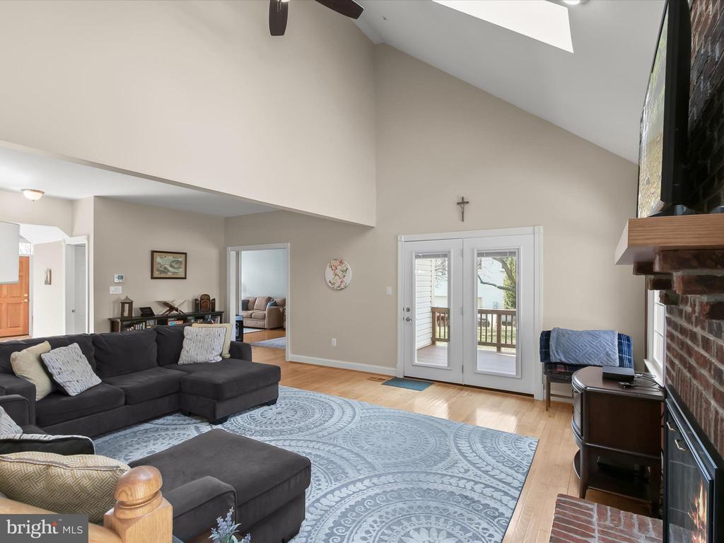12801 TALLEY LANE