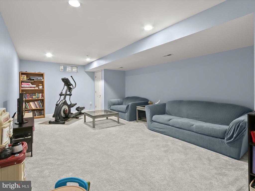 12801 TALLEY LANE