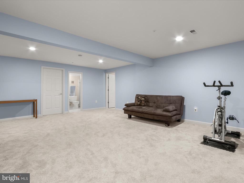 12801 TALLEY LANE