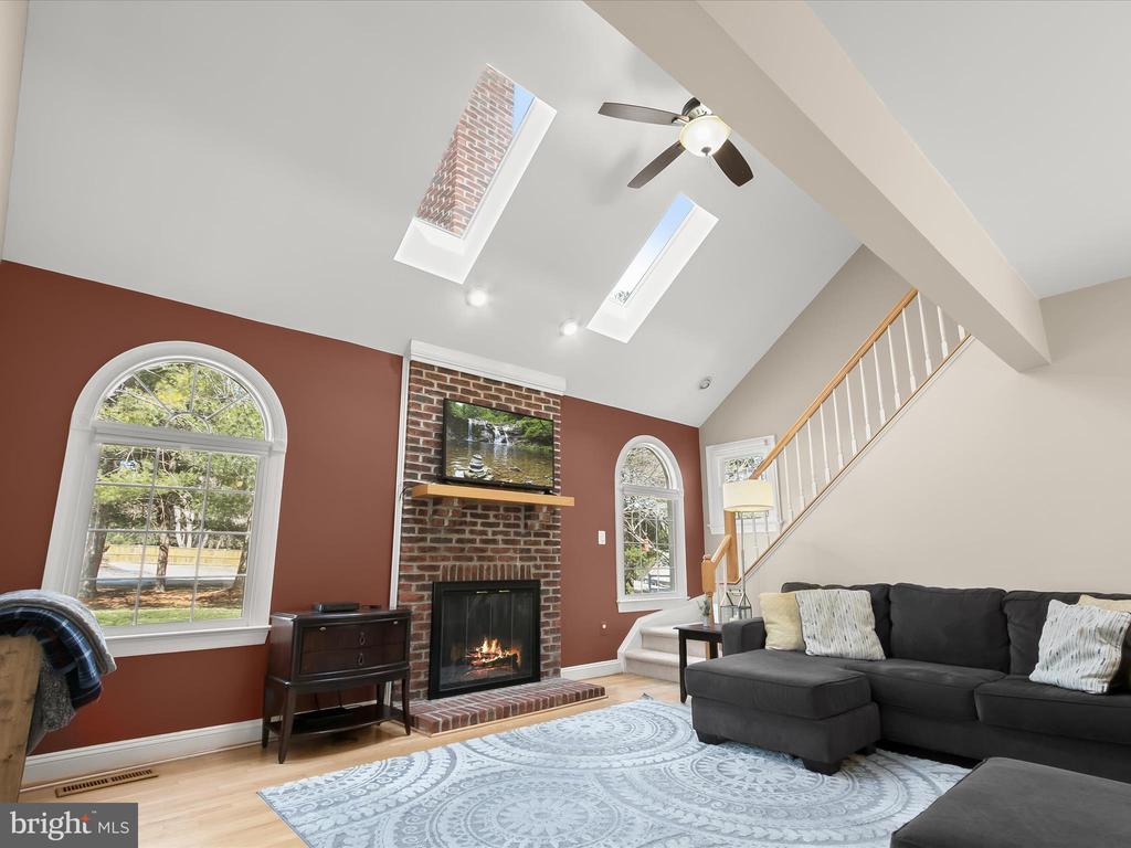 12801 TALLEY LANE