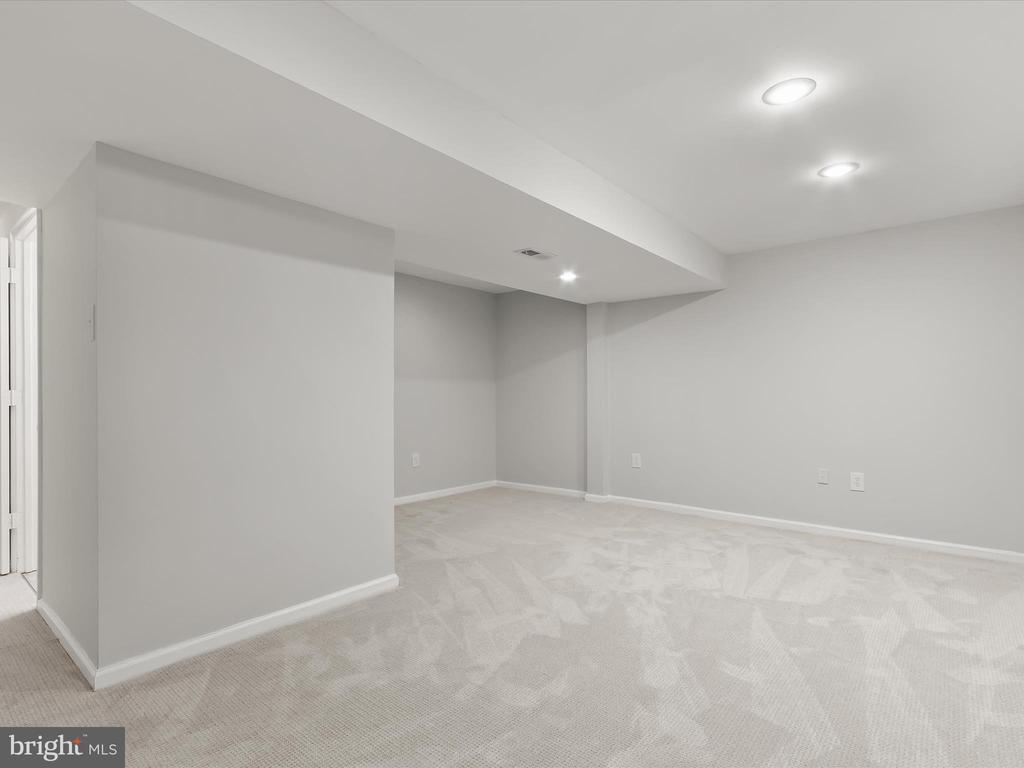 2607 NISQUALLY COURT