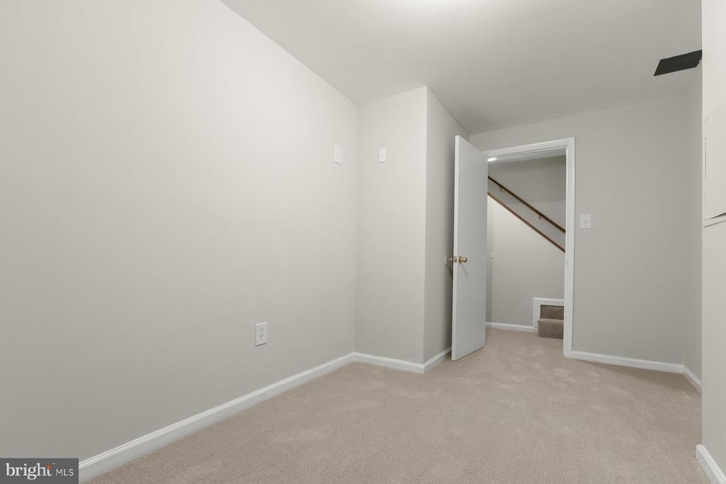 2607 NISQUALLY COURT