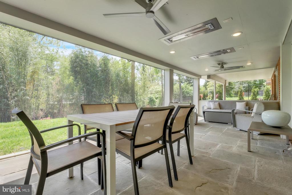 3302 SHIRLEY LANE