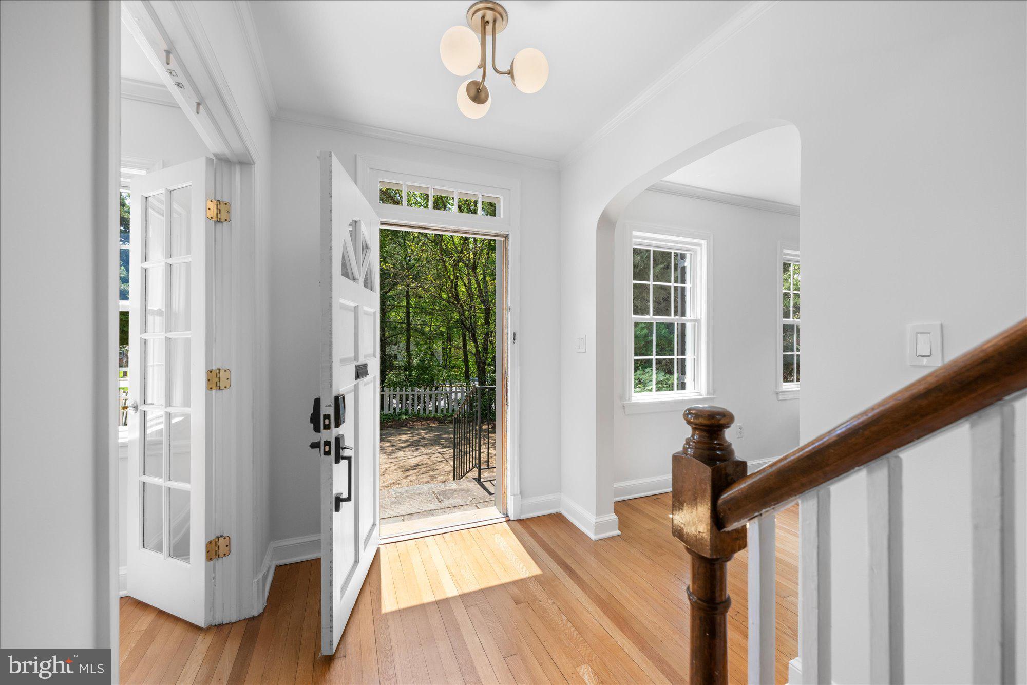 5129 BRADLEY BOULEVARD