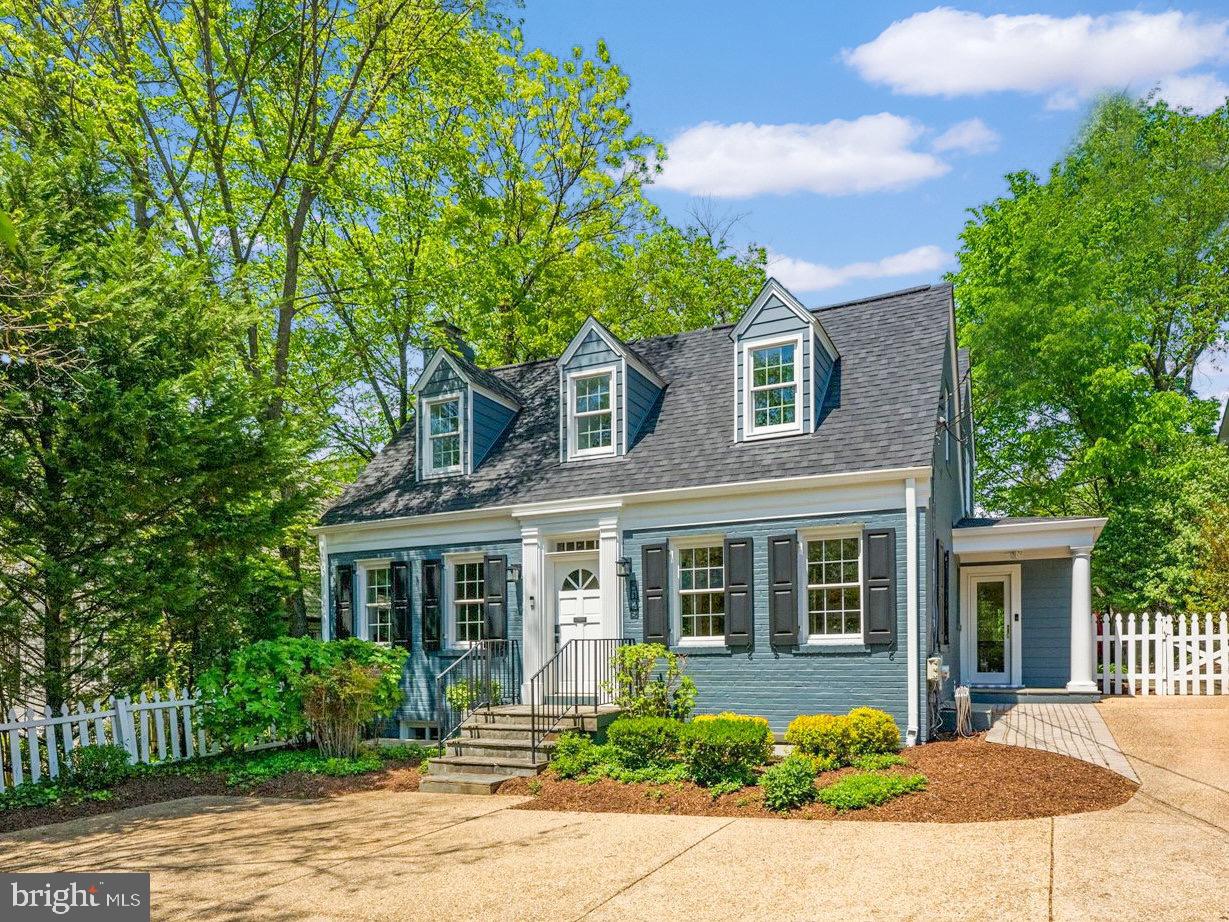 5129 BRADLEY BOULEVARD